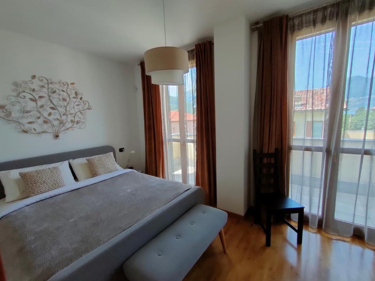 Villa Rosmarino 300 Mt From The Beach Colico Exterior foto
